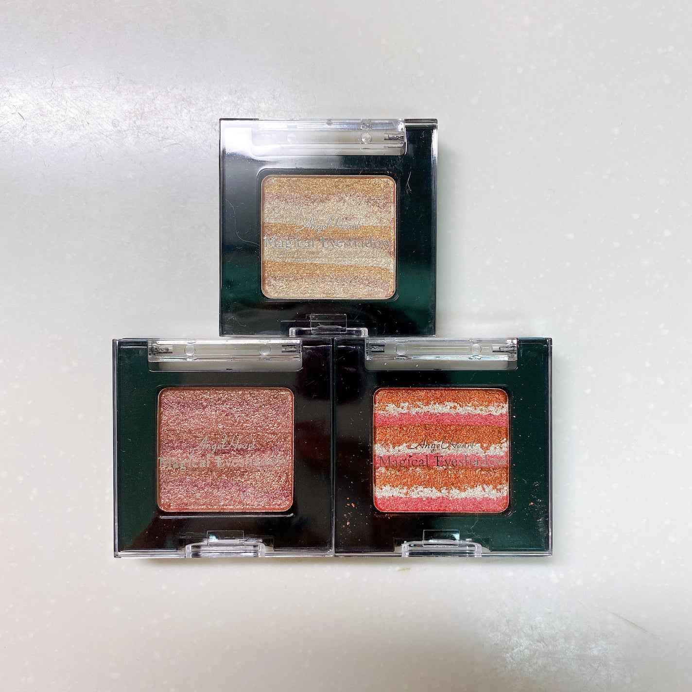 マジカルアイシャドウ/エンジェルハート/単色アイシャドウを使ったクチコミ(1枚目)