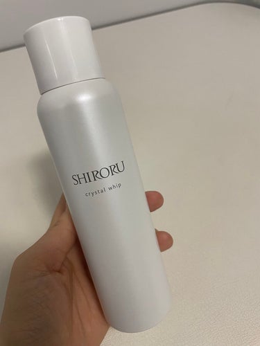 洗顔の概念変わりました！

こんにちは:)！今日はSHIRORUのクリスタルホイップをご紹介します‪🫶🤍
こちらは炭酸泡の洗顔料です！

毛穴汚れにぴったりな洗顔料で、洗い上がりで即効果を実感できます！