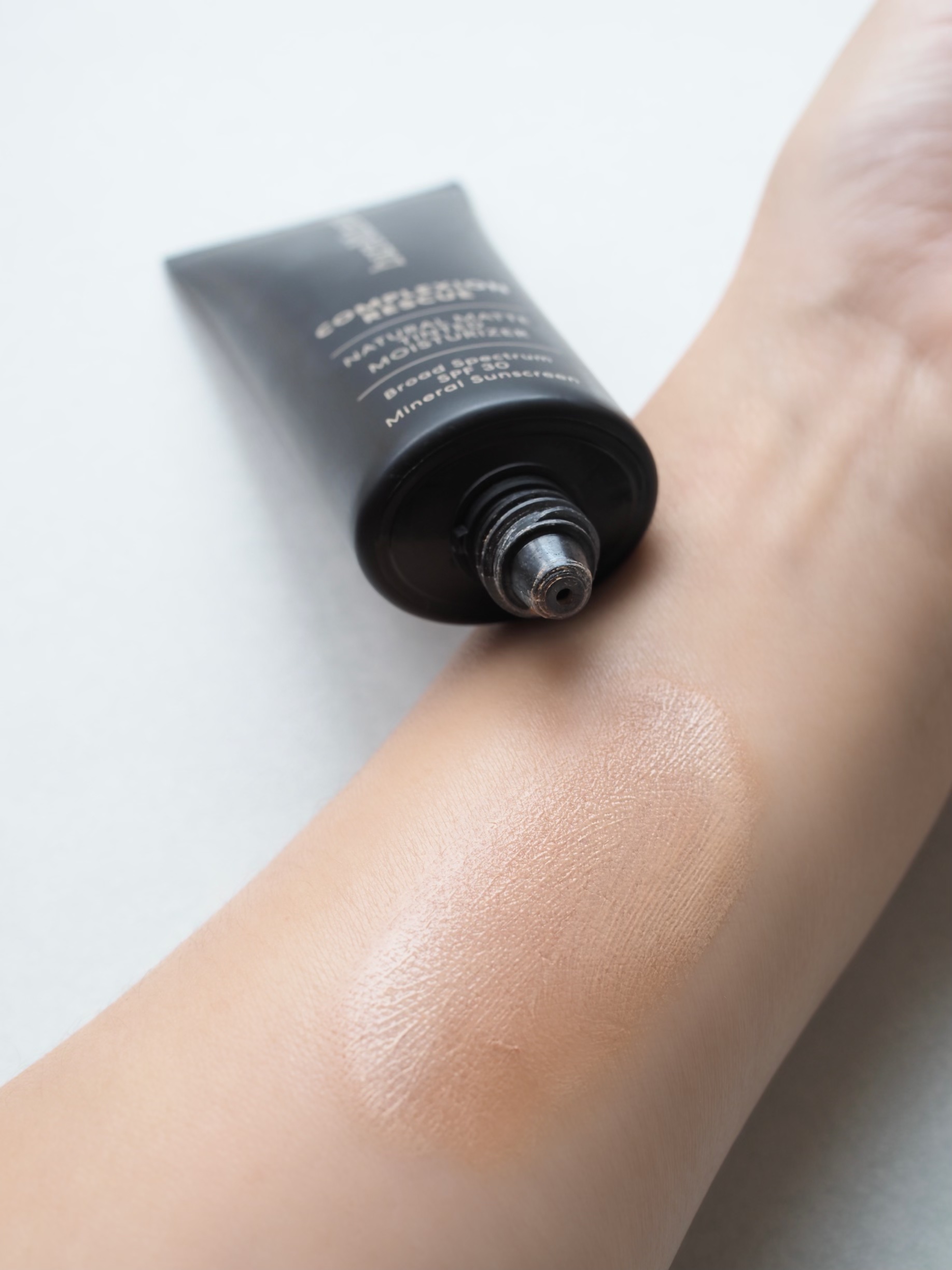 CR ナチュラル マット モイスチャライザー/bareMinerals/クリーム・エマルジョンファンデーションを使ったクチコミ（3枚目）