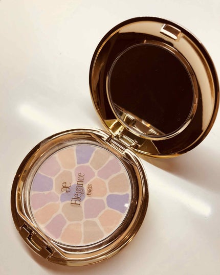 ラ プードル オートニュアンス/Elégance/プレストパウダーを使ったクチコミ(3枚目)