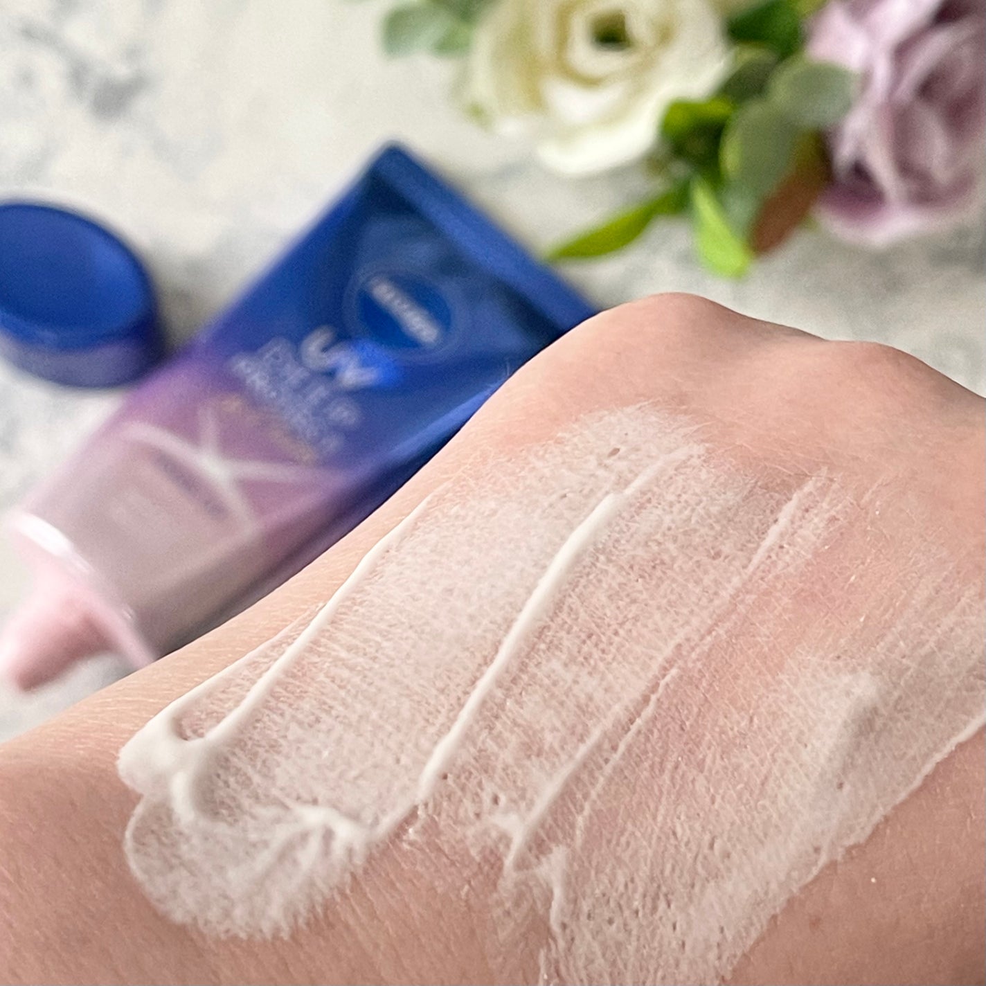 ニベアUV ディープ プロテクト&ケア トーンアップ エッセンス/ニベア/日焼け止めローションを使ったクチコミ(5枚目)