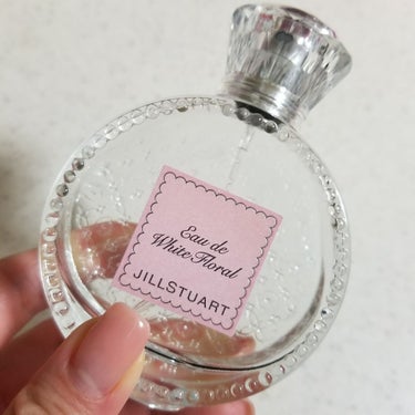 ジルスチュアート リラックス オード ホワイトフローラル/JILL STUART/香水(レディース)を使ったクチコミ（1枚目）