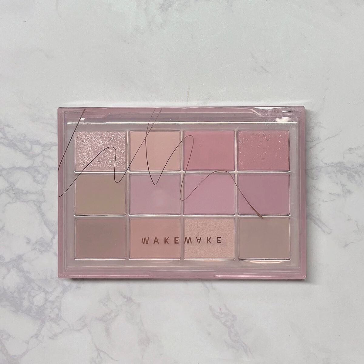 ソフトブラーリングアイパレット/wakemake/アイシャドウパレットを使ったクチコミ（3枚目）