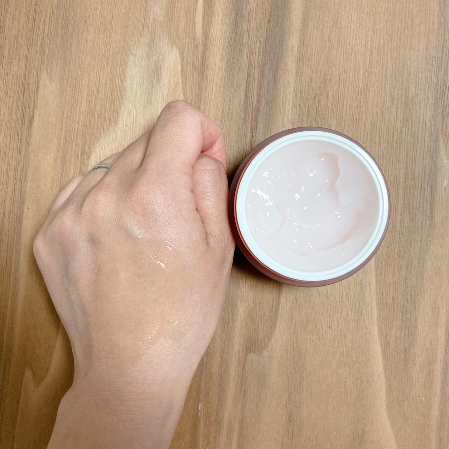 カーミングケア モイスチャーライジングクリーム/BANOBAGI/フェイスクリームを使ったクチコミ（2枚目）