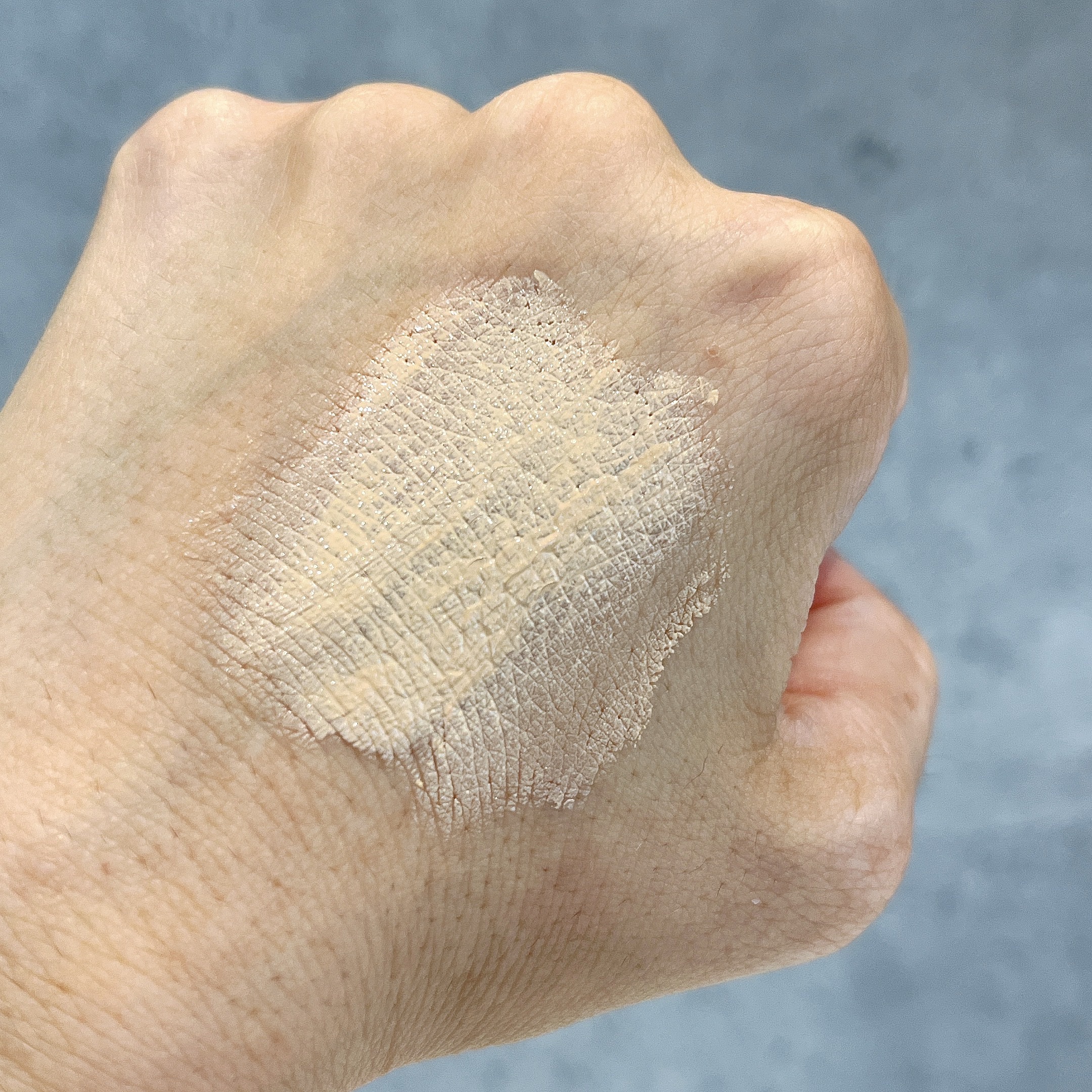 美容液ミネラルリキッドファンデーション ライトベージュ/ヴァントルテ/リキッドファンデーションを使ったクチコミ（3枚目）