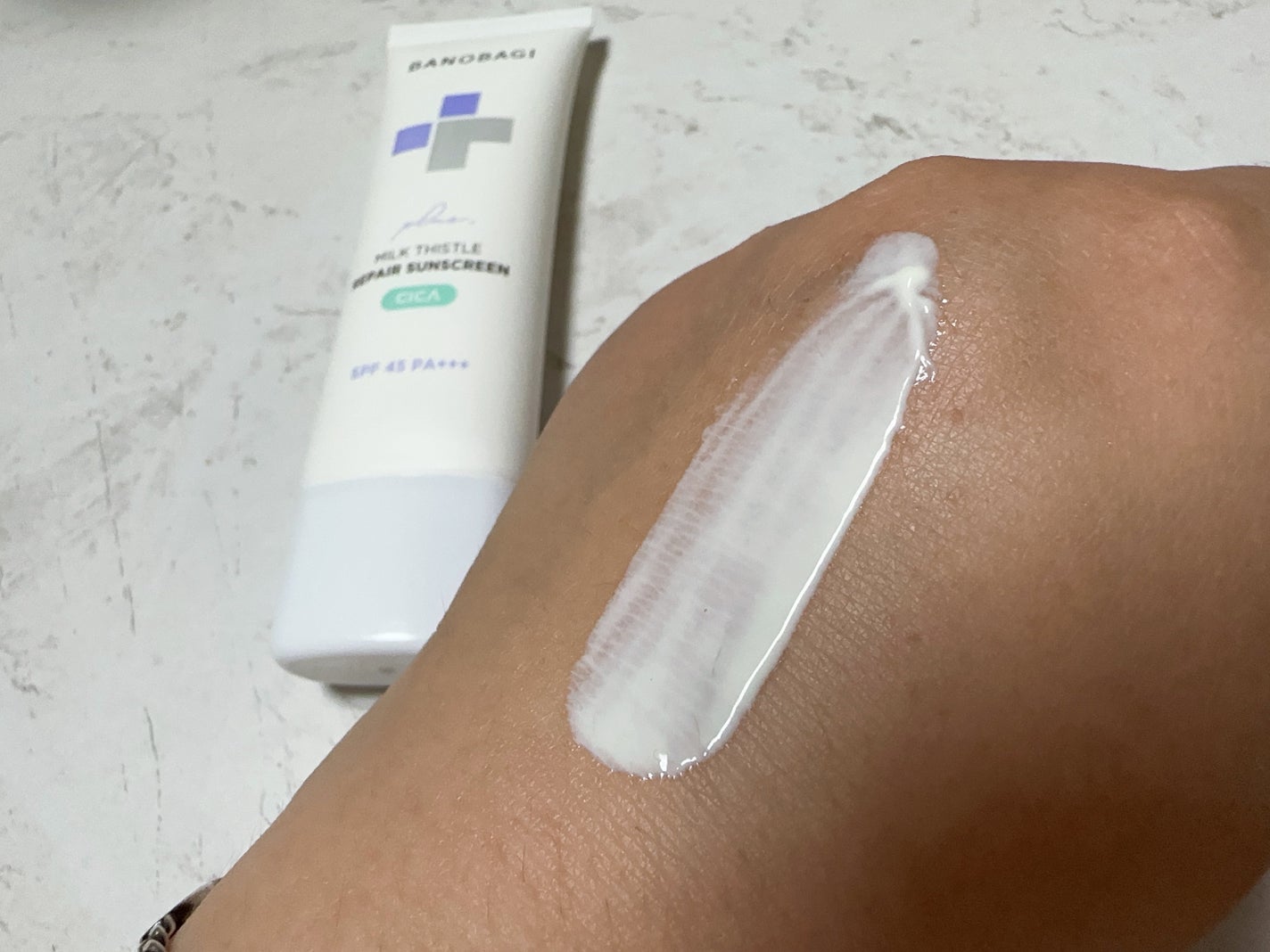 ミルクシスルリペアシカサンスクリーンプラス/BANOBAGI/日焼け止めミルクを使ったクチコミ(3枚目)