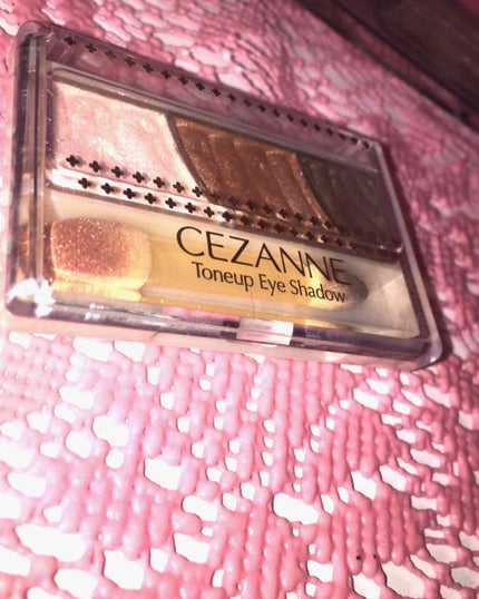 トーンアップアイシャドウ/CEZANNE/アイシャドウパレットを使ったクチコミ(1枚目)