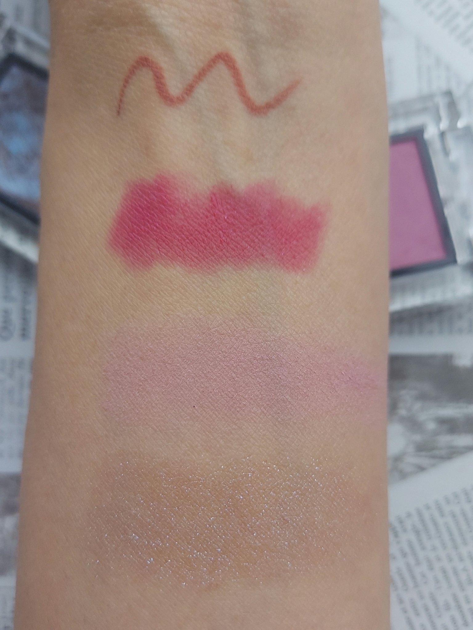 アディクション ザ アイシャドウ マット 011M Lilac Garden/ADDICTION/単色アイシャドウを使ったクチコミ（2枚目）