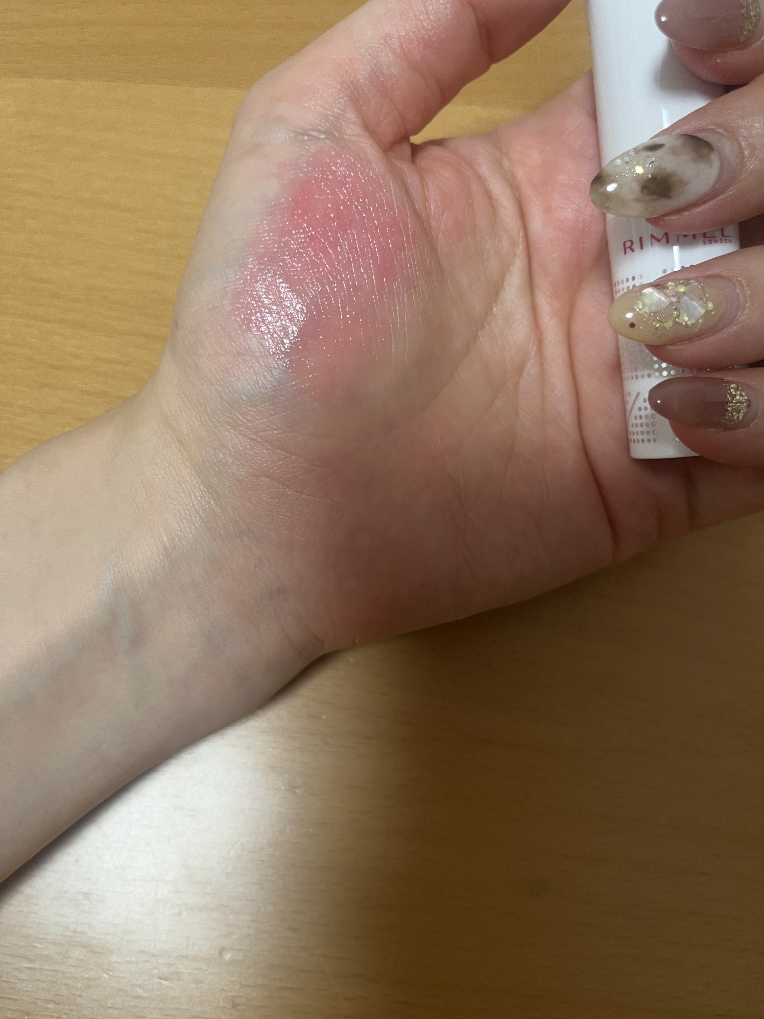 ラスティングフィニッシュ ティントリップ/リンメル ロンドン/リップティントを使ったクチコミ（3枚目）