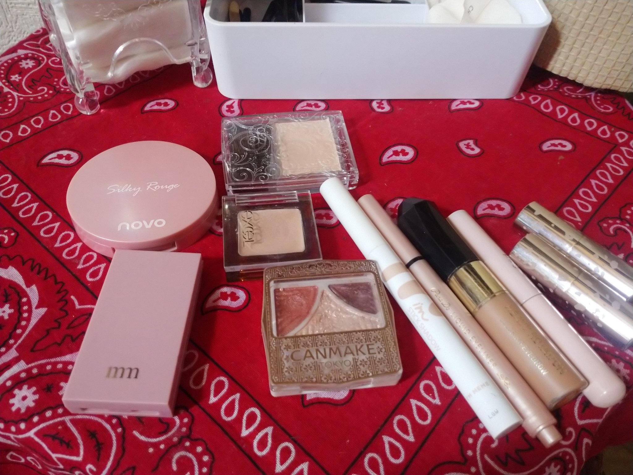 スキン ラディアント グロウ クッション/HERA/クッションファンデーションを使ったクチコミ（2枚目）