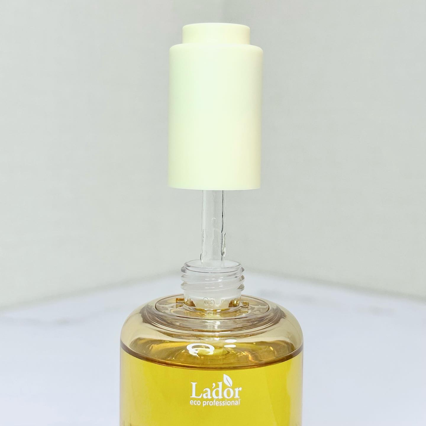 ポリッシュオイル＿ホワイトユズ/La'dor/ヘアオイルを使ったクチコミ（3枚目）