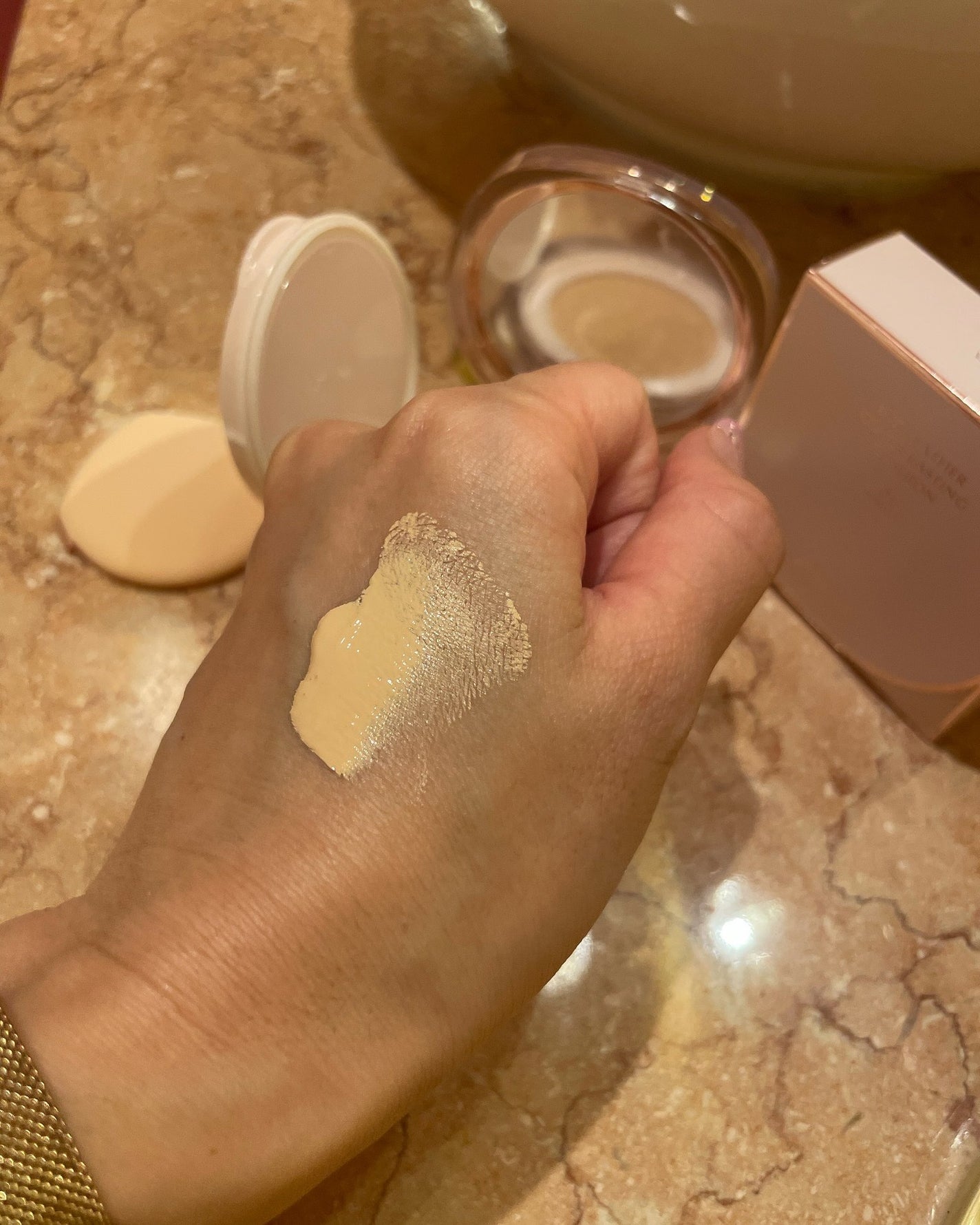 アリウル インクフェザーカバーラスティングクッション/Ariul/クッションファンデーションを使ったクチコミ(4枚目)