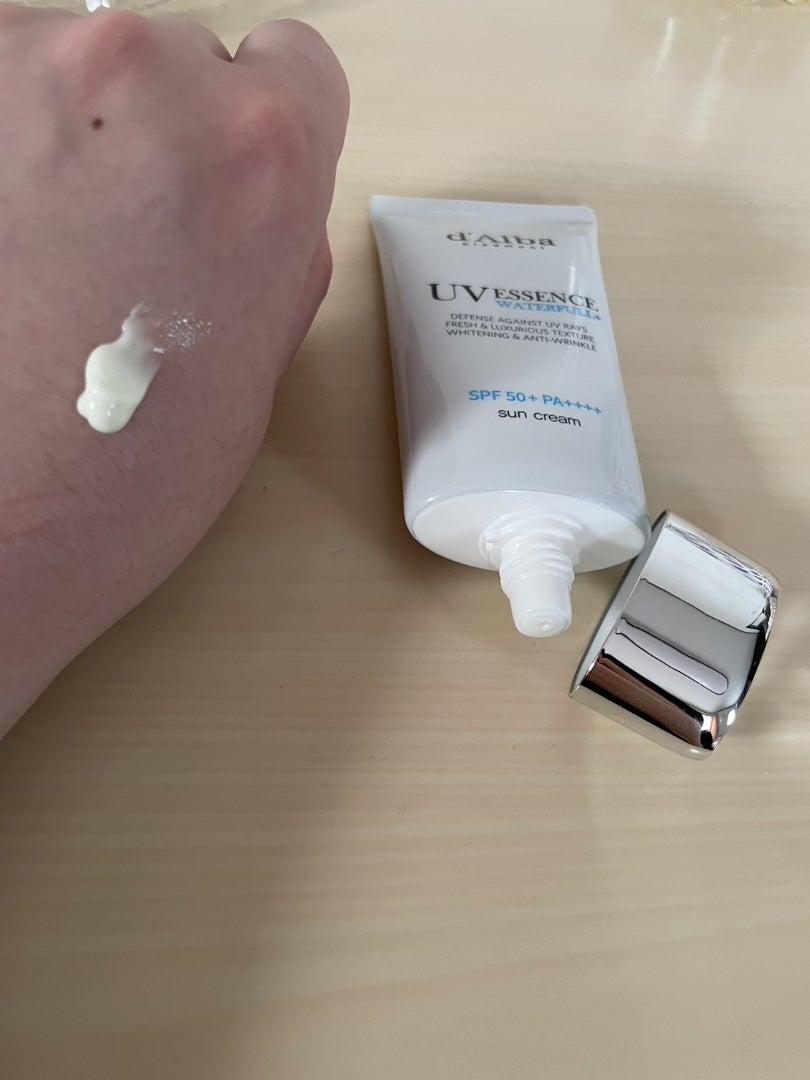 ダルバ ウォータフル エッセンス サンクリーム/ダルバ/日焼け止めクリームを使ったクチコミ(4枚目)