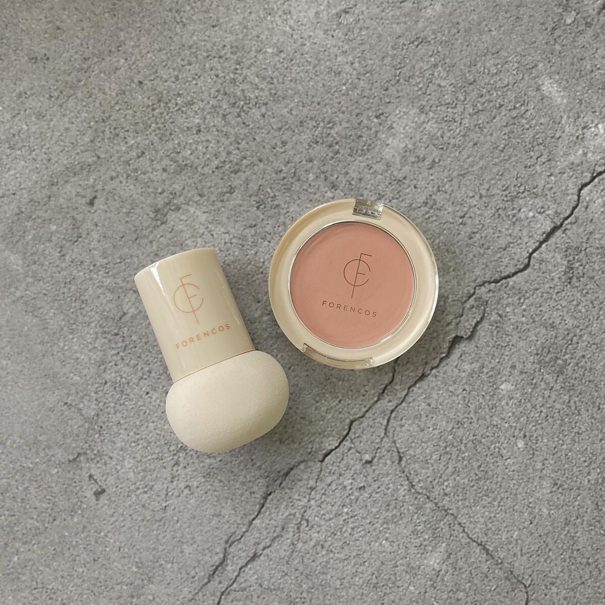 ベアブラッシャー パフ付き/フォレンコス/パウダーチークを使ったクチコミ（2枚目）