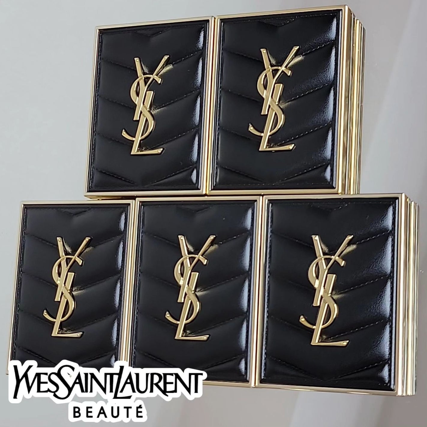 クチュール ミニ クラッチ/YVES SAINT LAURENT BEAUTE/アイシャドウパレットを使ったクチコミ(2枚目)