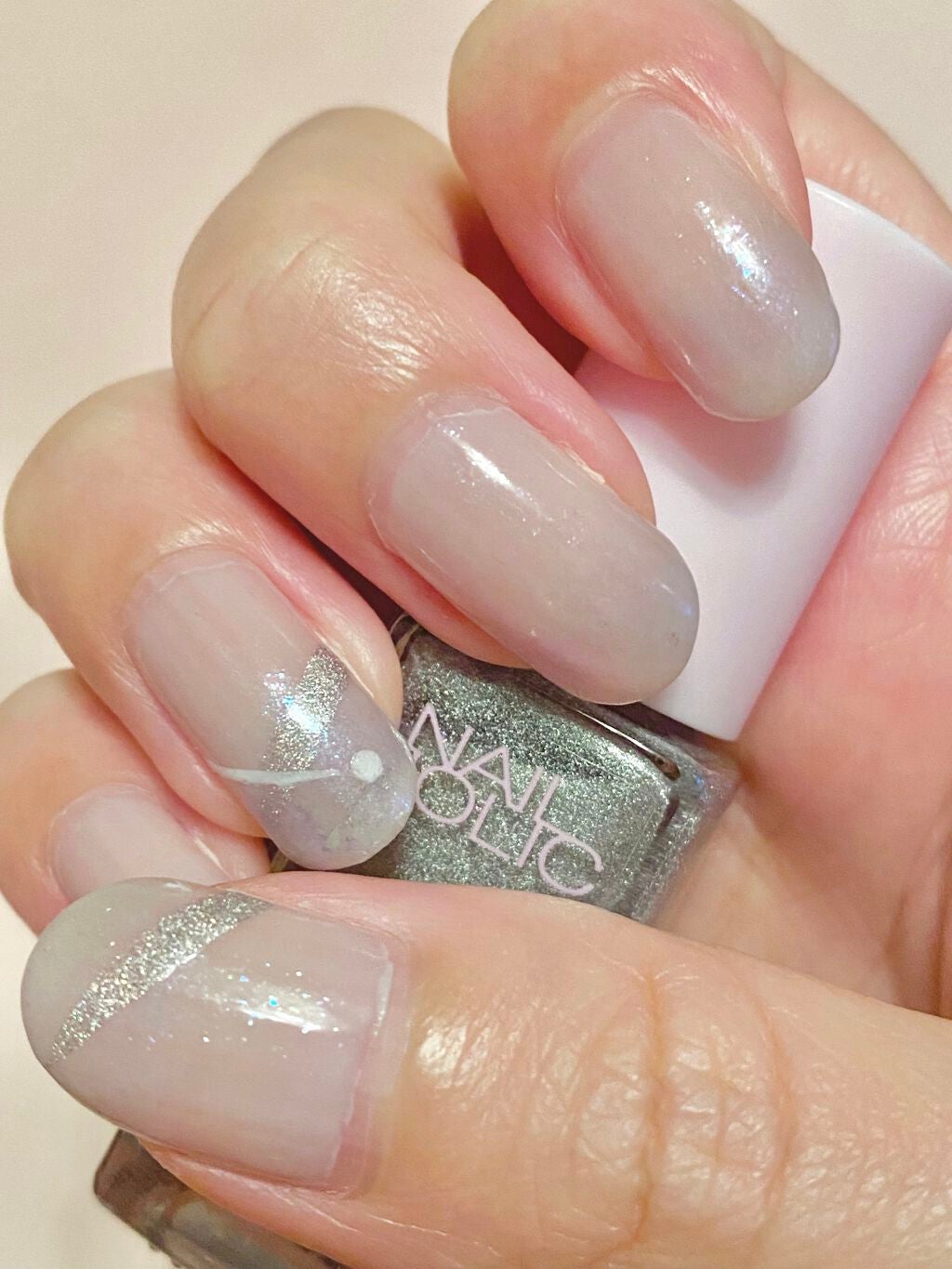 ネイルホリック リミテッドカラー Popping Sugar/ネイルホリック/マニキュアを使ったクチコミ(2枚目)