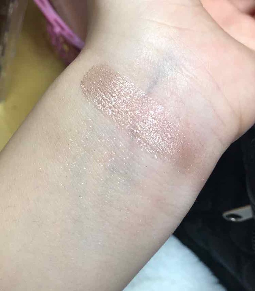 プリズム パウダーアイカラー/リンメル ロンドン/単色アイシャドウを使ったクチコミ（3枚目）