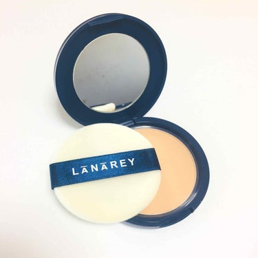 LANAREY プリズムプレストパウダーのクチコミ「持ち運び用で買いました！

パウダーのノリが良く化粧直しに抜群です😊
よれてしまったり皮脂が目.....」（1枚目）