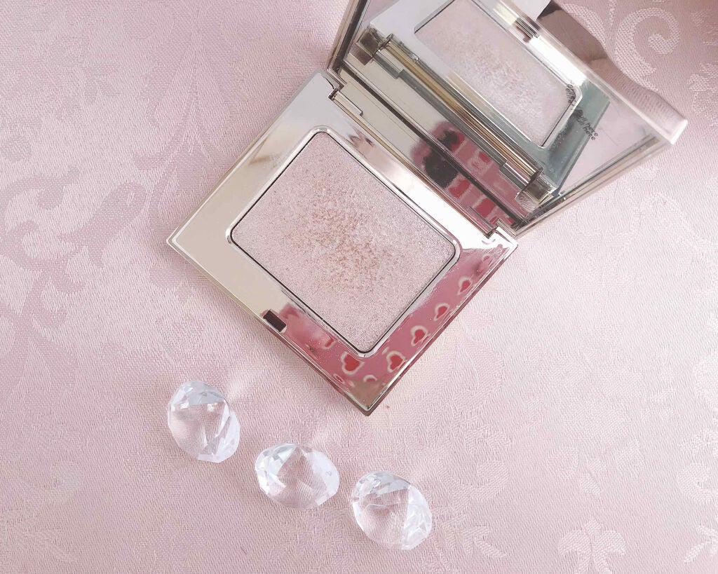 イルミネイティングパウダー/CLARINS/プレストパウダーを使ったクチコミ(1枚目)