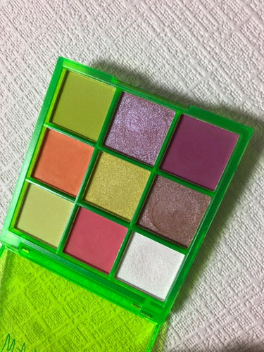 UR GLAM　BLOOMING EYE COLOR PALETTE/U R GLAM/アイシャドウパレットを使ったクチコミ（2枚目）