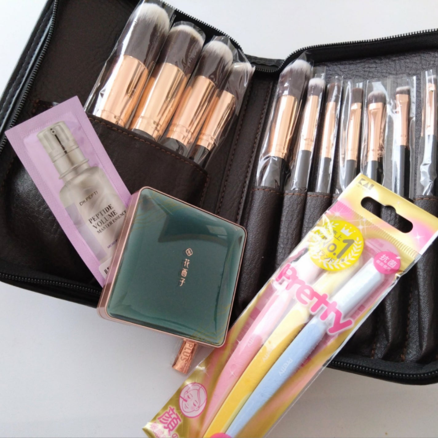 貴族のゴールド メイクブラシ11本セット 化粧ポーチ付き/SIXPLUS/メイクブラシを使ったクチコミ(3枚目)