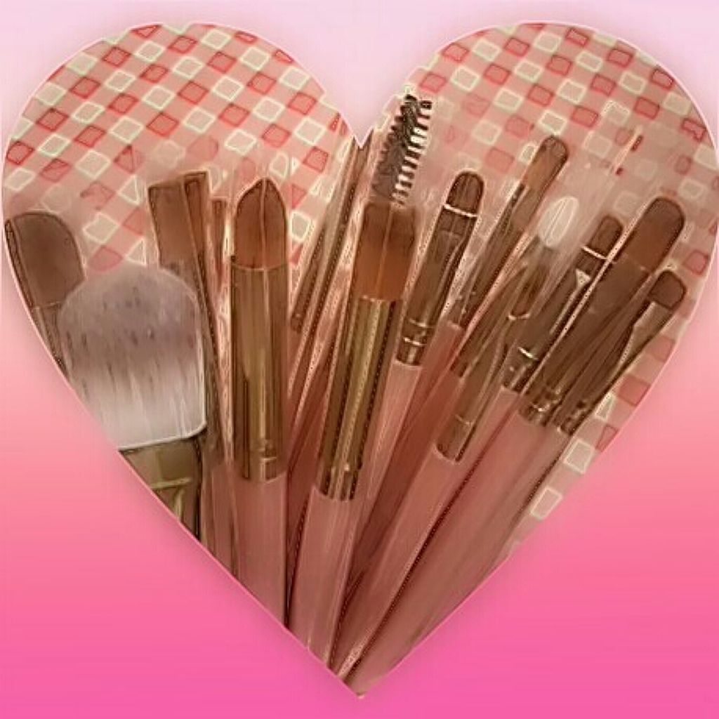 春姫 ファンデーションブラシ/DAISO/メイクブラシを使ったクチコミ(2枚目)