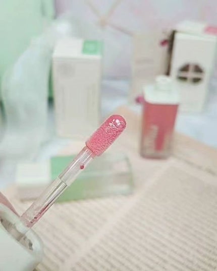 ナチュラルブルームリップオイルセラム 3色セット/PINATE/リップグロスを使ったクチコミ(4枚目)