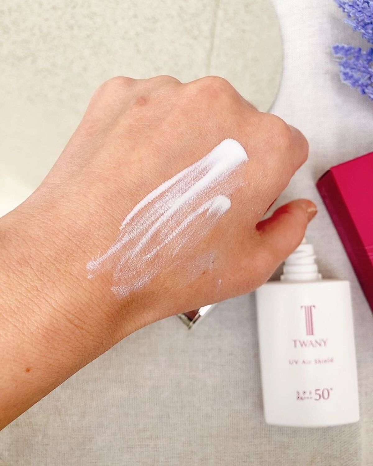 ＵＶエアシールド/TWANY/日焼け止めミルクを使ったクチコミ（3枚目）