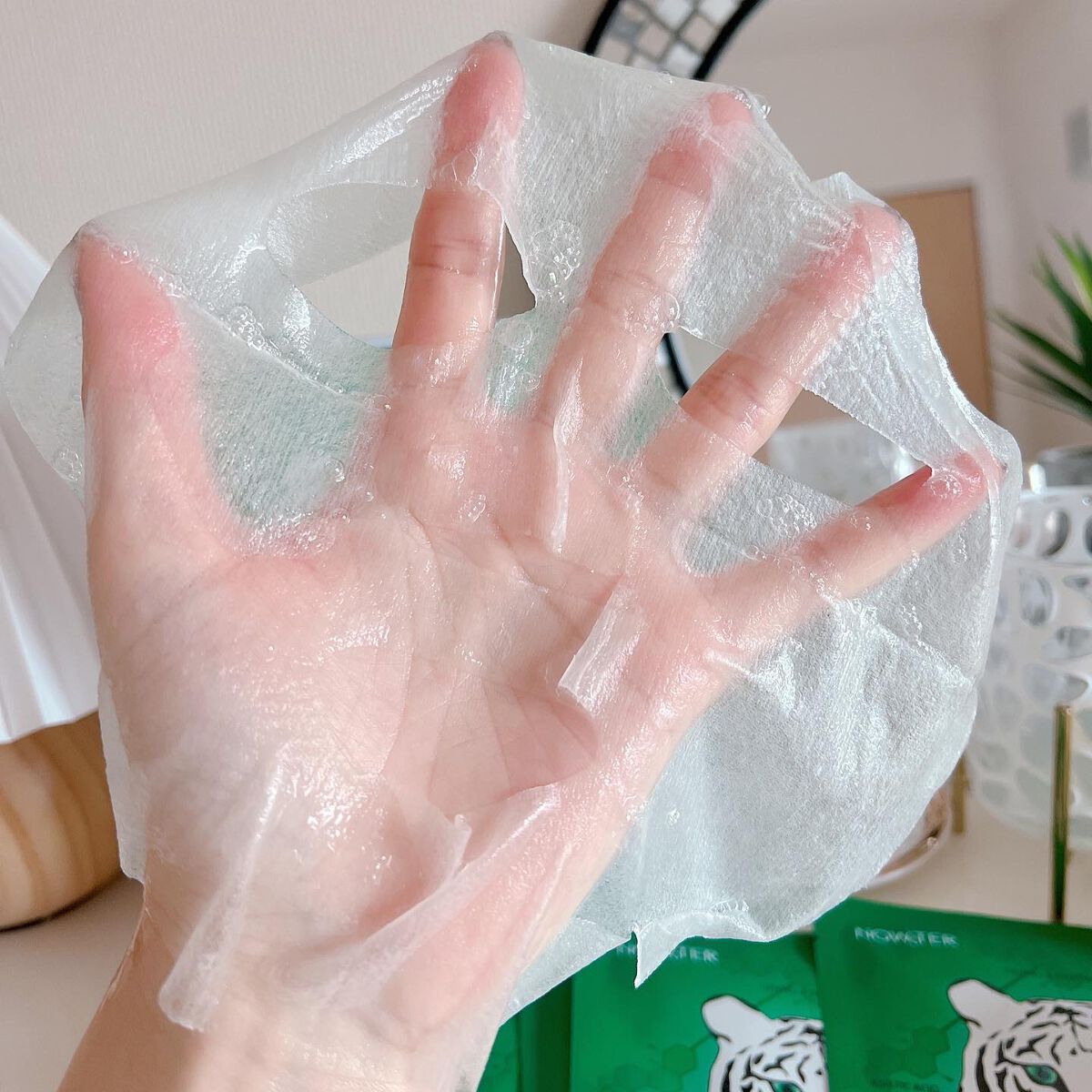 シカアルブチンマスク/NOWATER/シートマスク・パックを使ったクチコミ(3枚目)