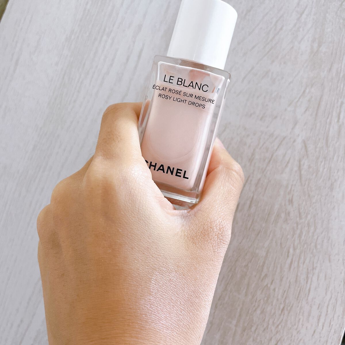 ル ブラン ロージー ドロップス/CHANEL/リキッドハイライトを使ったクチコミ(1枚目)