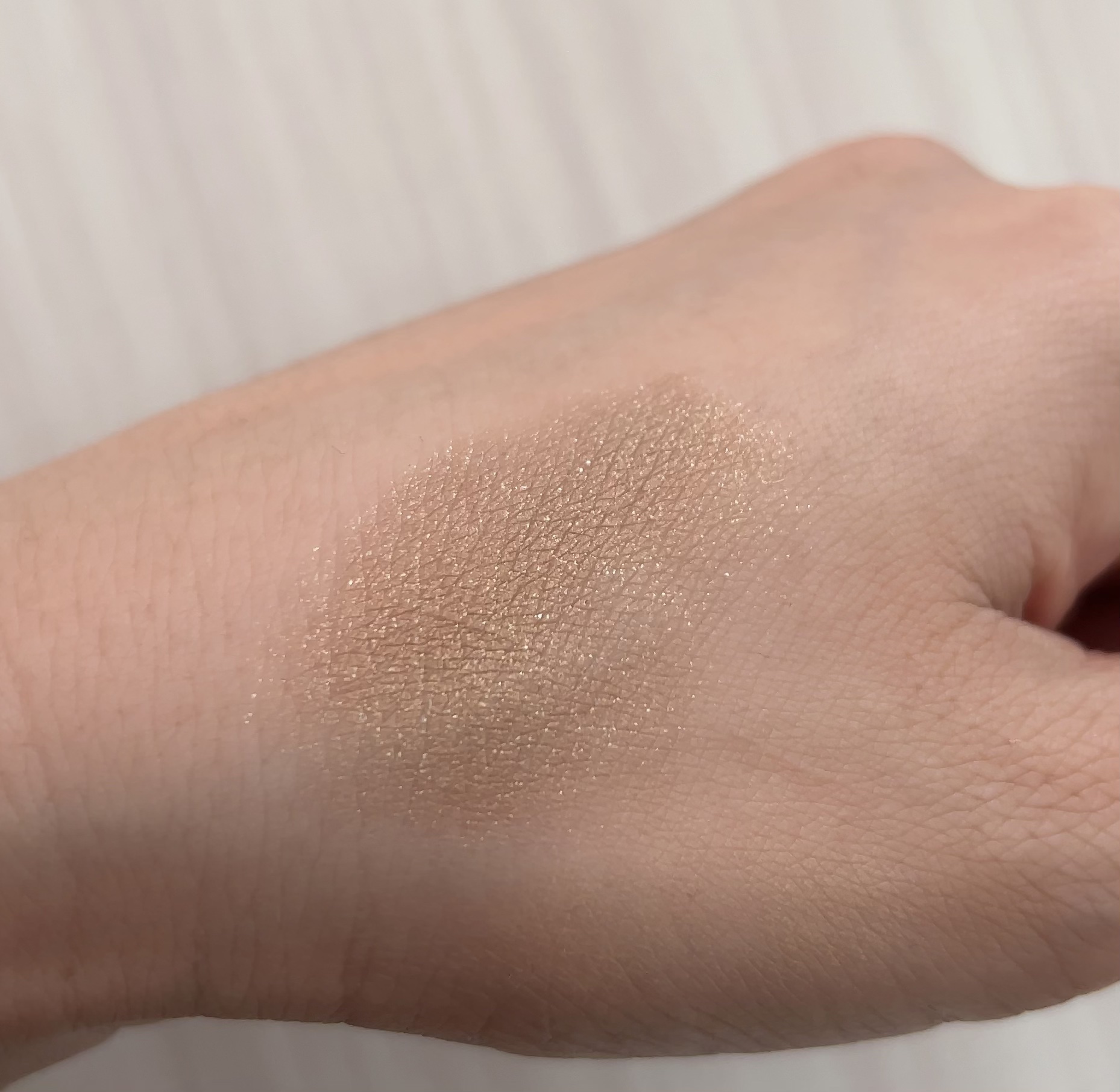 シャドーカスタマイズ/MAJOLICA MAJORCA/単色アイシャドウを使ったクチコミ（3枚目）