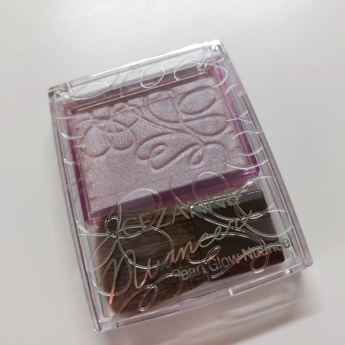 パールグロウニュアンサー/CEZANNE/パウダーハイライトを使ったクチコミ（3枚目）