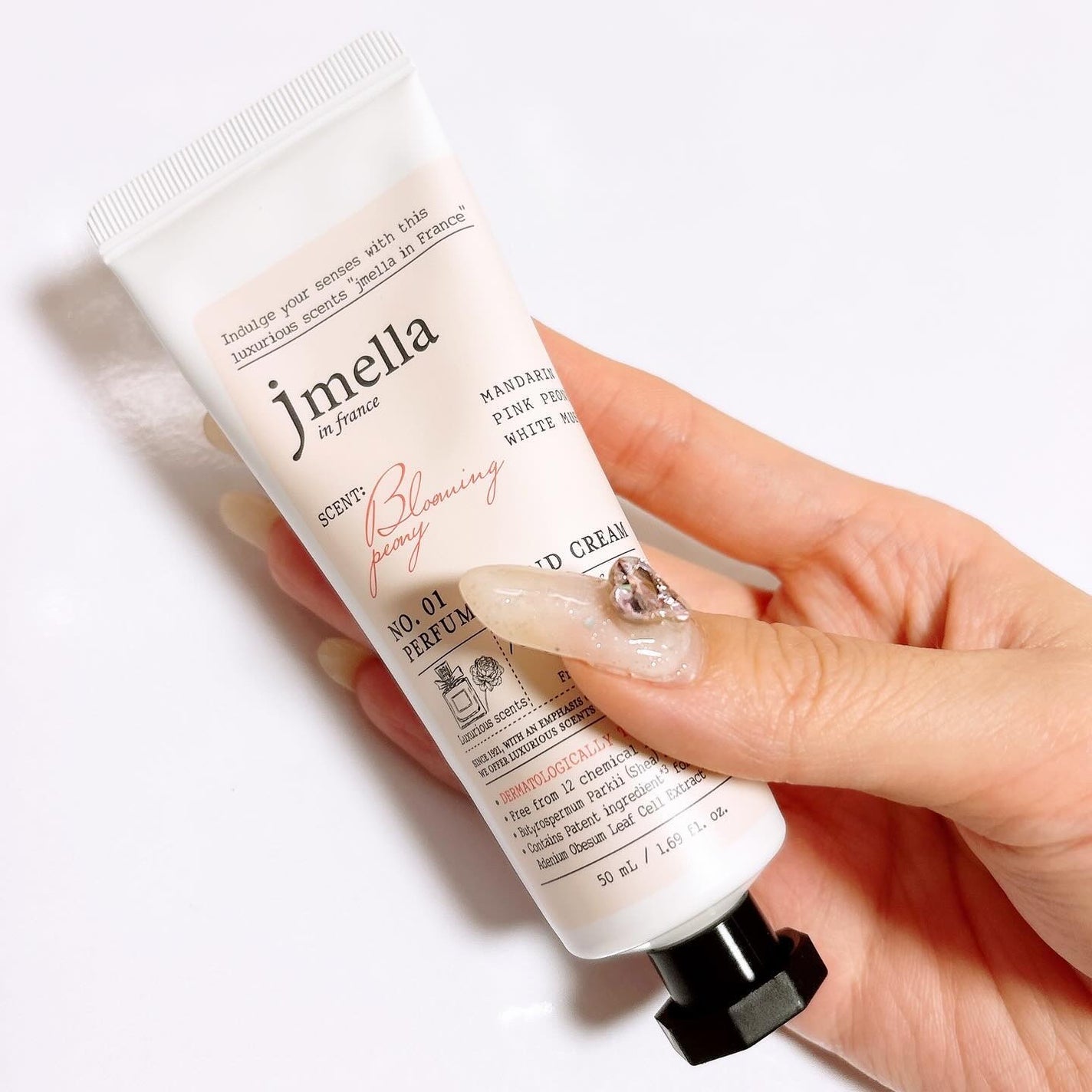 LENA on LIPS 「.▷jmellaハンドクリームいつもの日常に"香り"をプラス💐..」(2枚目)