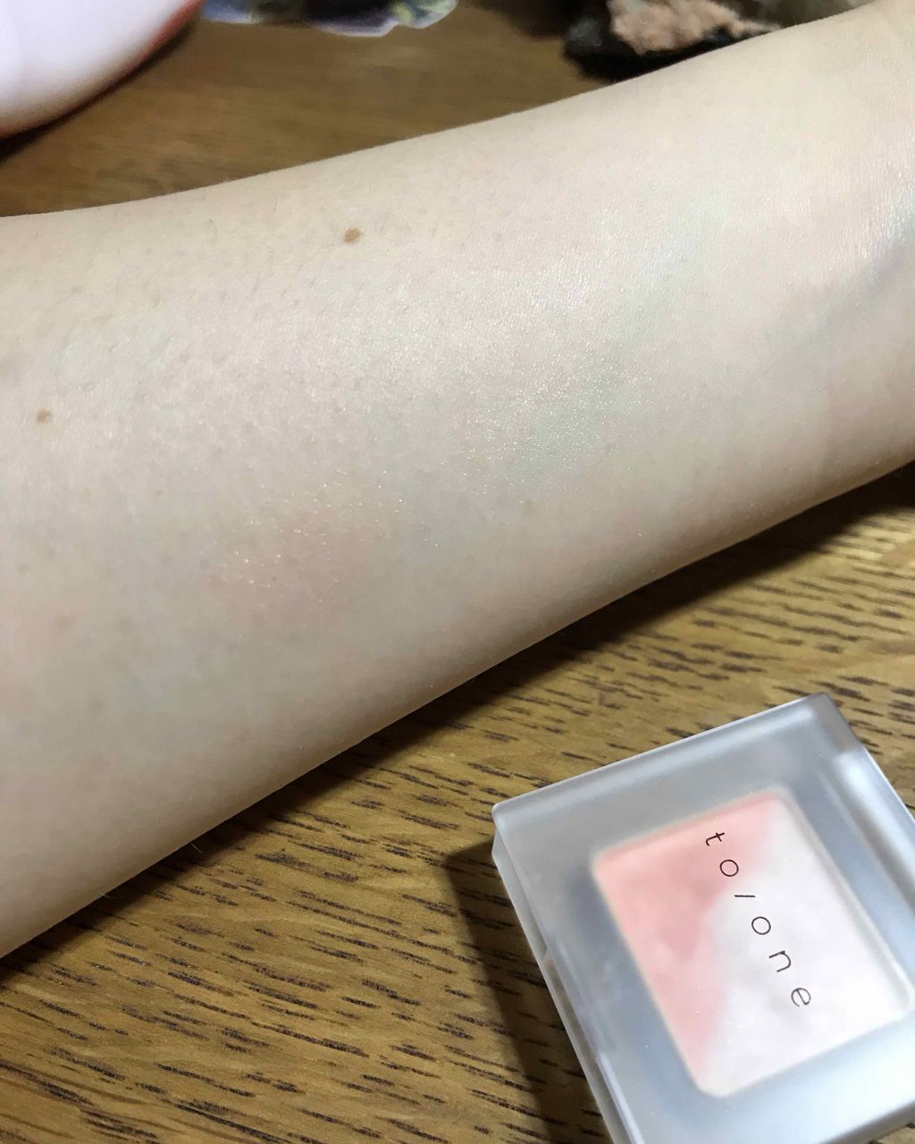 トーン ペタル アイシャドウ/to/one/アイシャドウパレットを使ったクチコミ(2枚目)