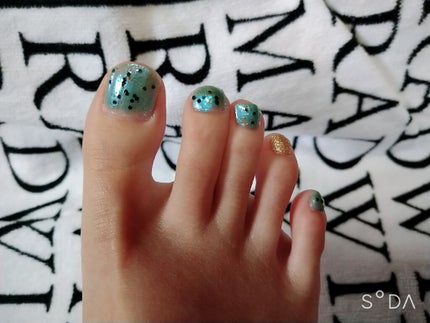 カラフルネイルズ/キャンメイク/マニキュアを使ったクチコミ(3枚目)