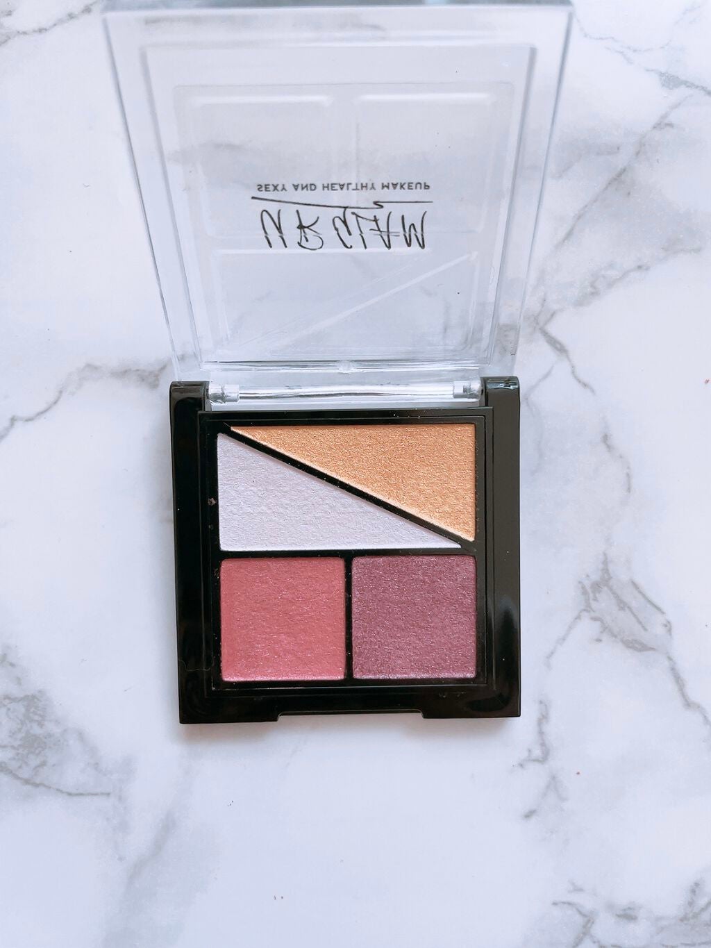 UR GLAM VELVET EYE COLOR PALETTE/U R GLAM/アイシャドウパレットを使ったクチコミ(2枚目)