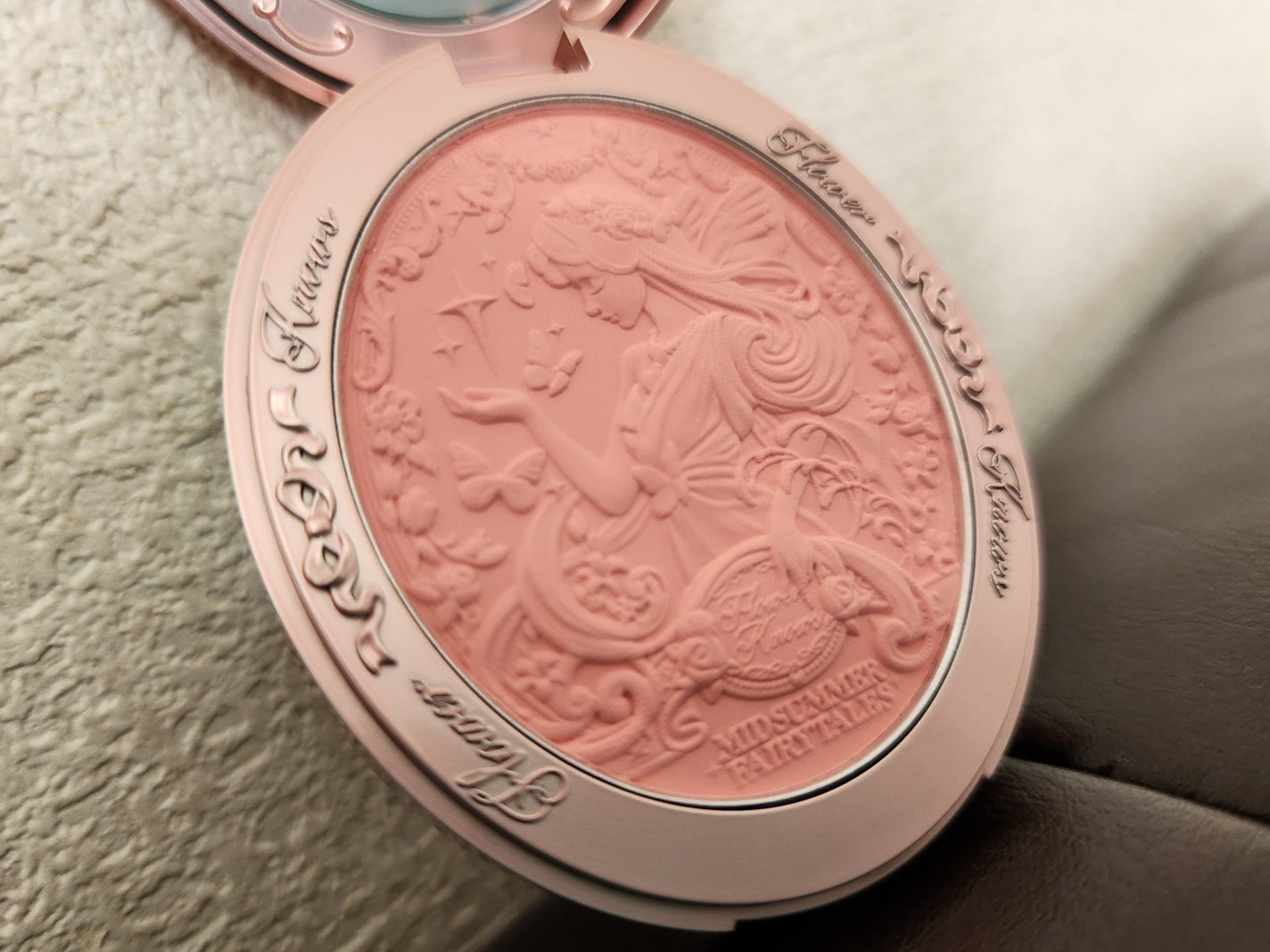 ミッドサマーフェアリーテイルズ コレクション ベルベットチークブラッシュ/FlowerKnows/パウダーチークを使ったクチコミ(2枚目)