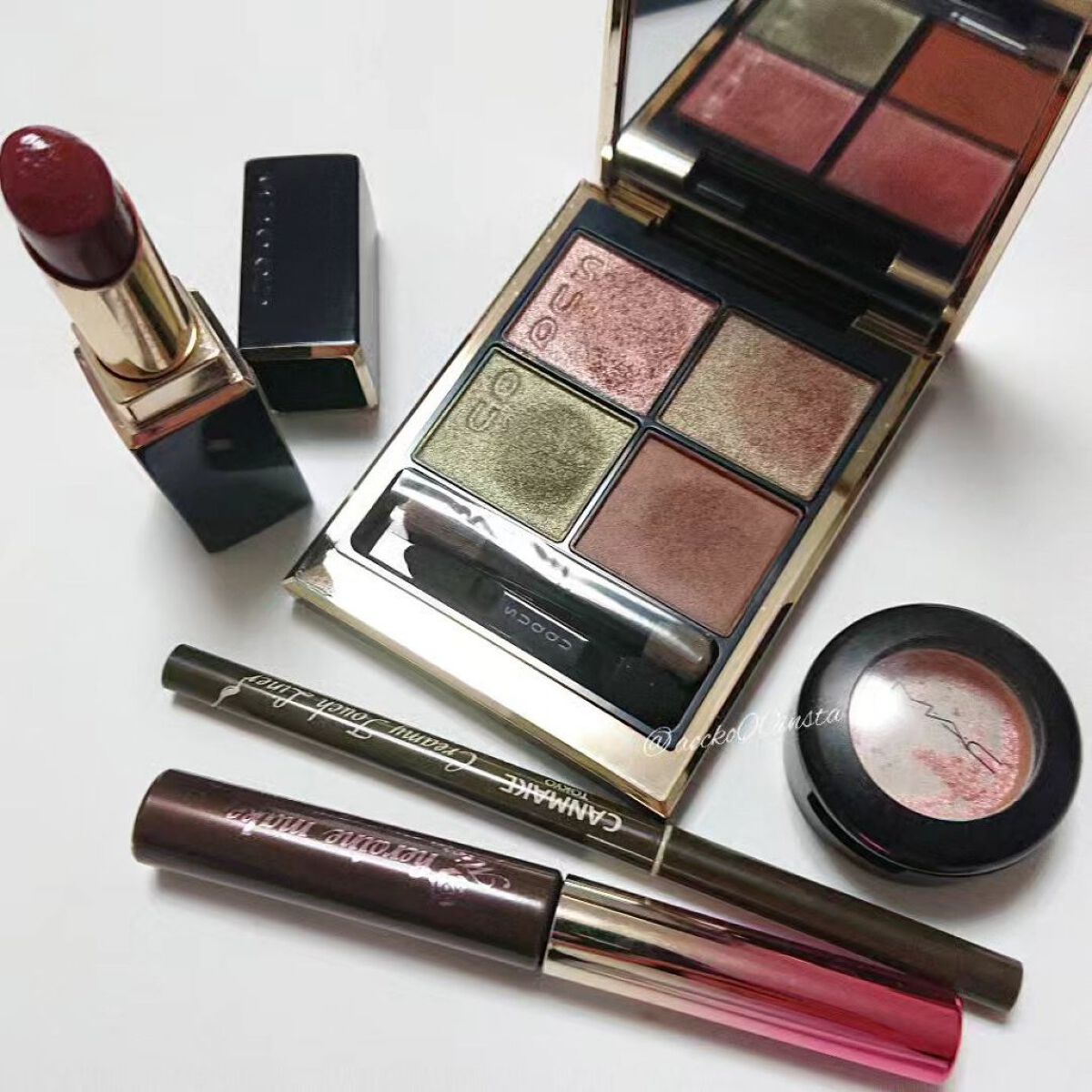 ダズルシャドウ/M・A・C/単色アイシャドウを使ったクチコミ（1枚目）