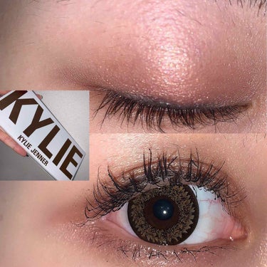 KYLIE JENNER  PRESSED POWDER PALETTE/Kylie Cosmetics/パウダーアイシャドウを使ったクチコミ（1枚目）