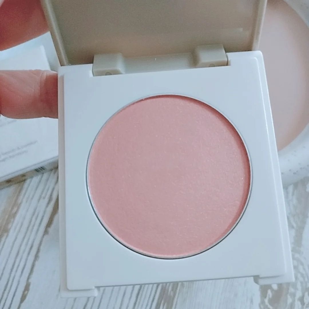 カバーマーク ライティング カラー パウダー/COVERMARK/パウダーチークを使ったクチコミ(4枚目)