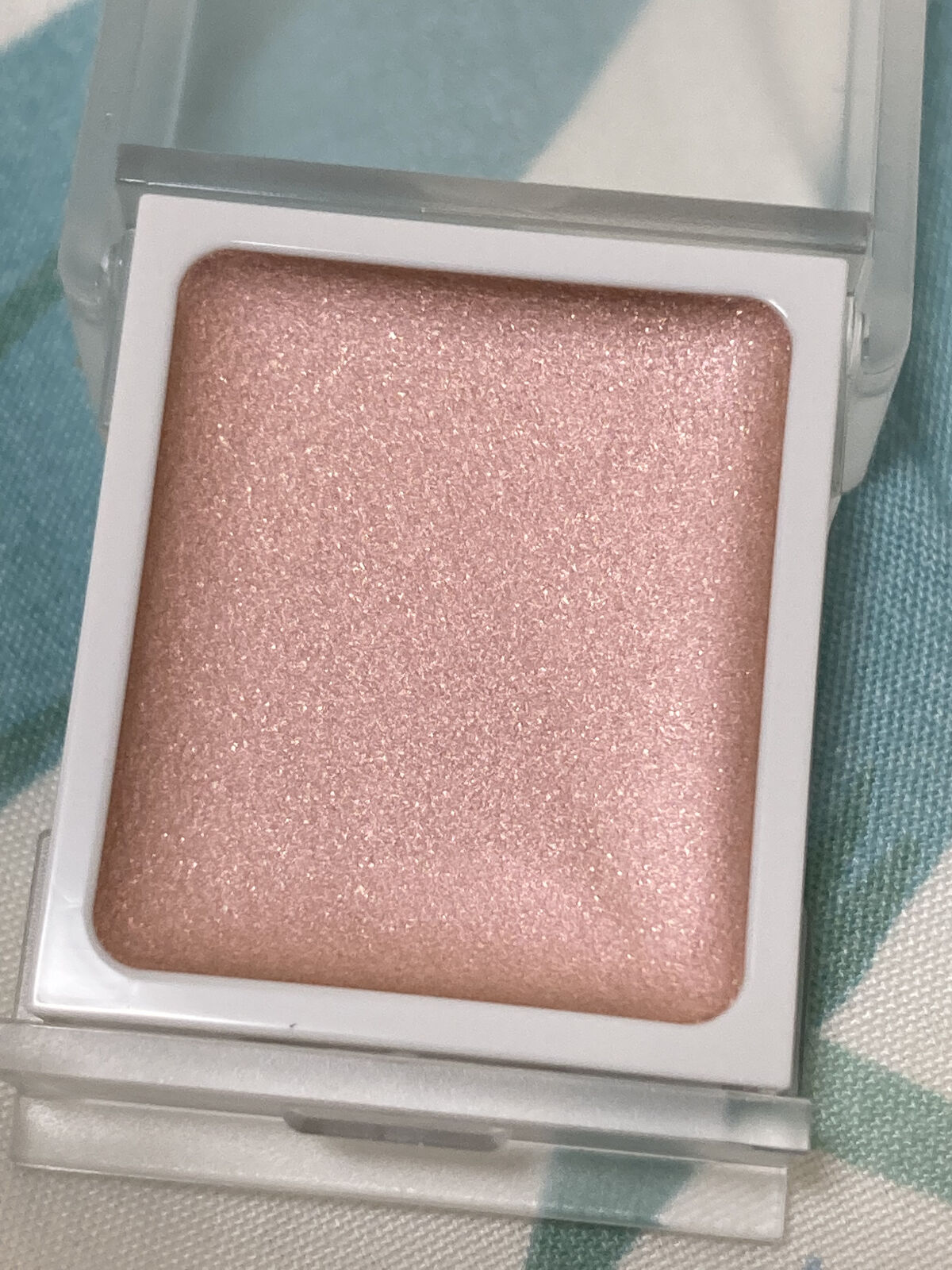 アイカラー　クリームタイプ ピンクベージュ/無印良品/ジェル・クリームアイシャドウを使ったクチコミ（2枚目）