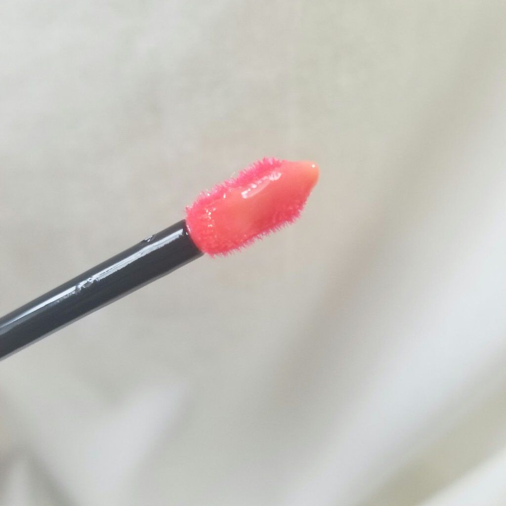 ユイルカレス/ロレアル パリ/リップグロスを使ったクチコミ(4枚目)