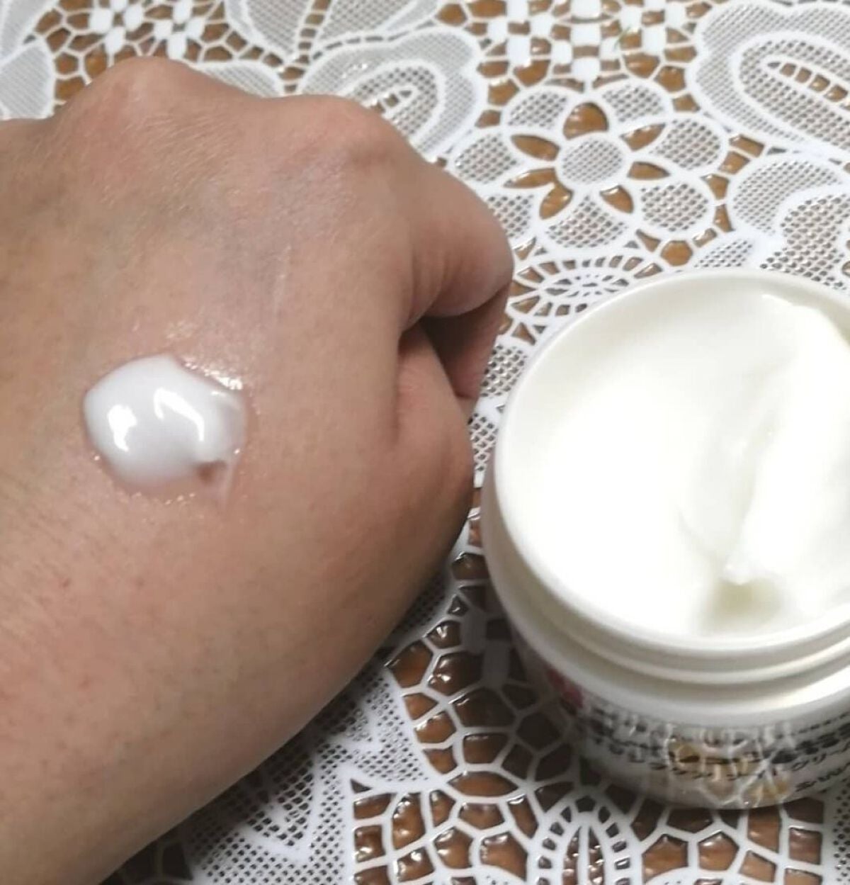 リンクルナイトクリーム/なめらか本舗/フェイスクリームを使ったクチコミ(2枚目)