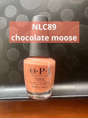 【使った商品】OPI NLC89

【色】chocolate moose
イエベの私には良い色です。
落ち着いた色なのでオフィスでも華やかな場でも使えると思います。


【使用感】速乾のネイル
　　　　