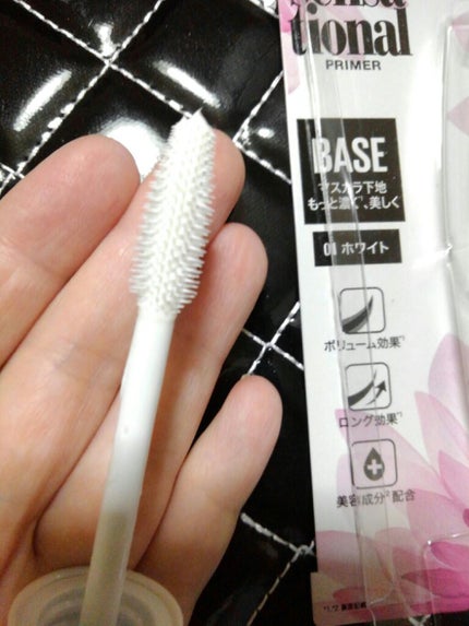 MAYBELLINE NEW YORK ラッシュセンセーショナル プライマーのクチコミ「《MAYBELLINE NEW YORK ラッシュセンセーショナル プライマー》 
01ホワイ.....」(3枚目)