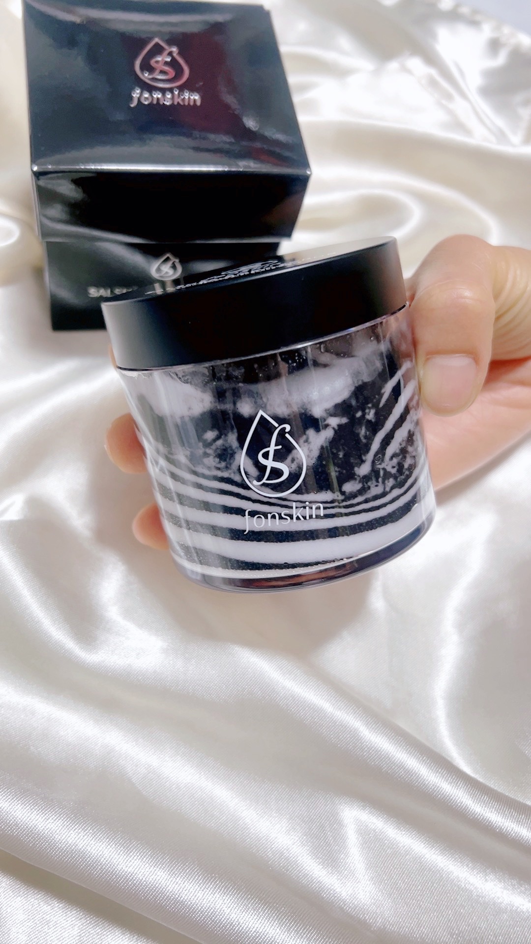 ソルシアボディスクラブ/fonskin/ボディスクラブを使ったクチコミ（3枚目）