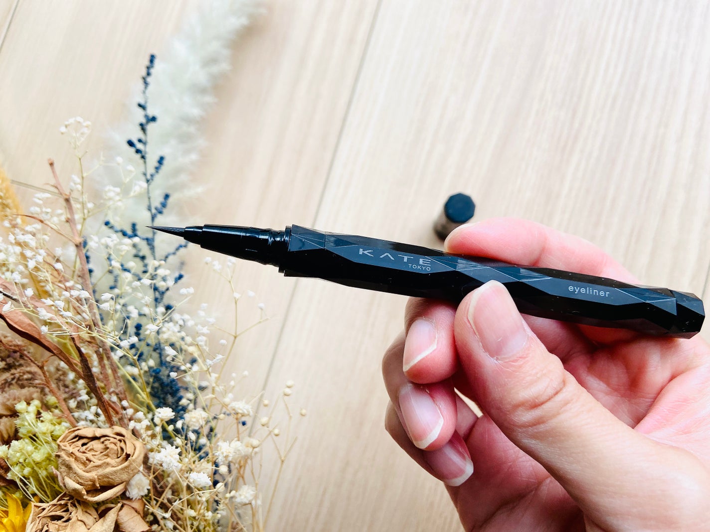 スーパーシャープライナーEX4.0/KATE/リキッドアイライナーを使ったクチコミ(6枚目)
