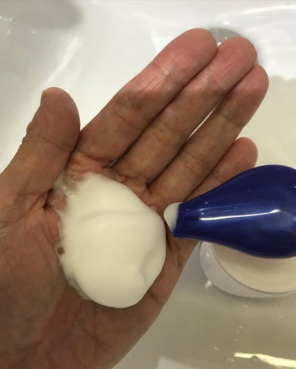 ニベア クリアビューティー弱酸性泡洗顔 もっちり美肌/ニベア/泡洗顔を使ったクチコミ(4枚目)