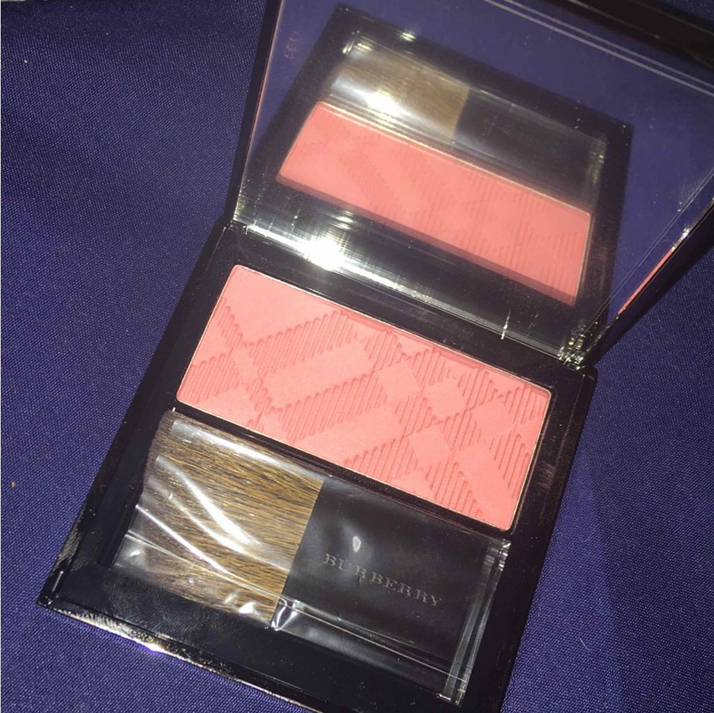 ライトグロウ/Burberry Beauty/パウダーチークを使ったクチコミ（1枚目）