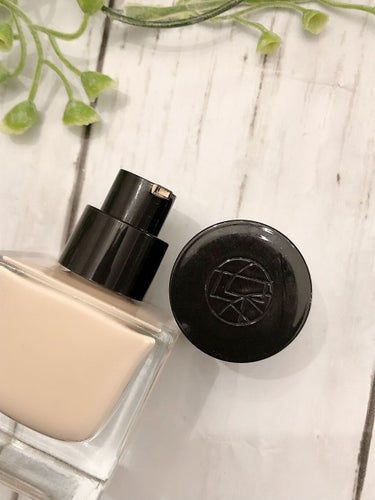 shu uemura アンリミテッド グロー フルイドのクチコミ「shu uemura
アンリミテッド 
グローフルイド
584

リキッドファンデ
口コミとて.....」（2枚目）